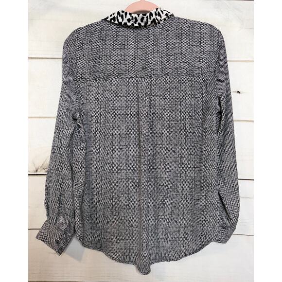 Liverpool Los Angeles Size MED Button Down White Black Red Print - Picture 2 of 7